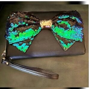 🍁🍂SUPER RARE MERMAID SEQUIN BIG BOW WALLET BETSEY JOHNSON
